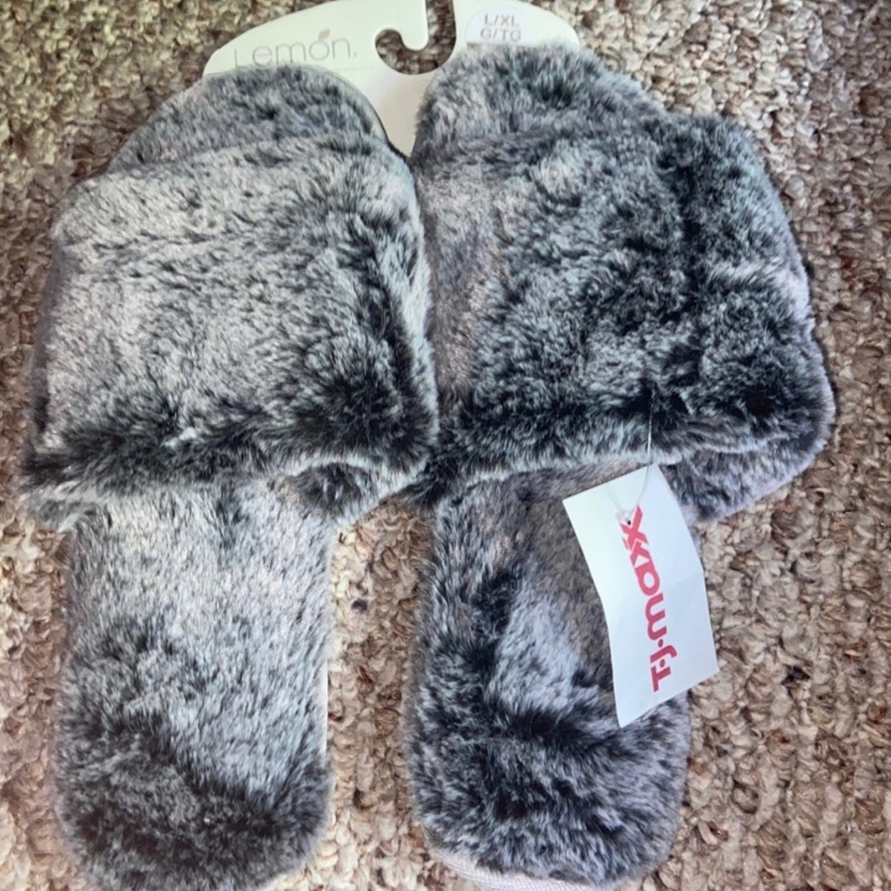 Fluffy slippers